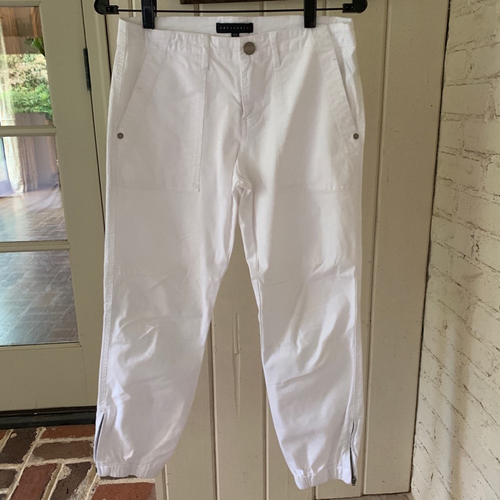 Sanctuary white khakis